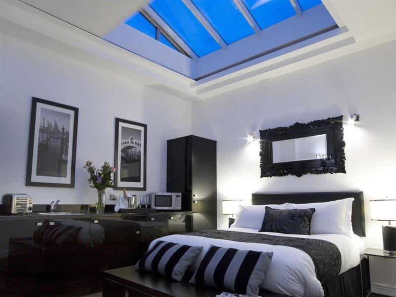 Strozzi Palace Suites By Mansley Cheltenham Zewnętrze zdjęcie