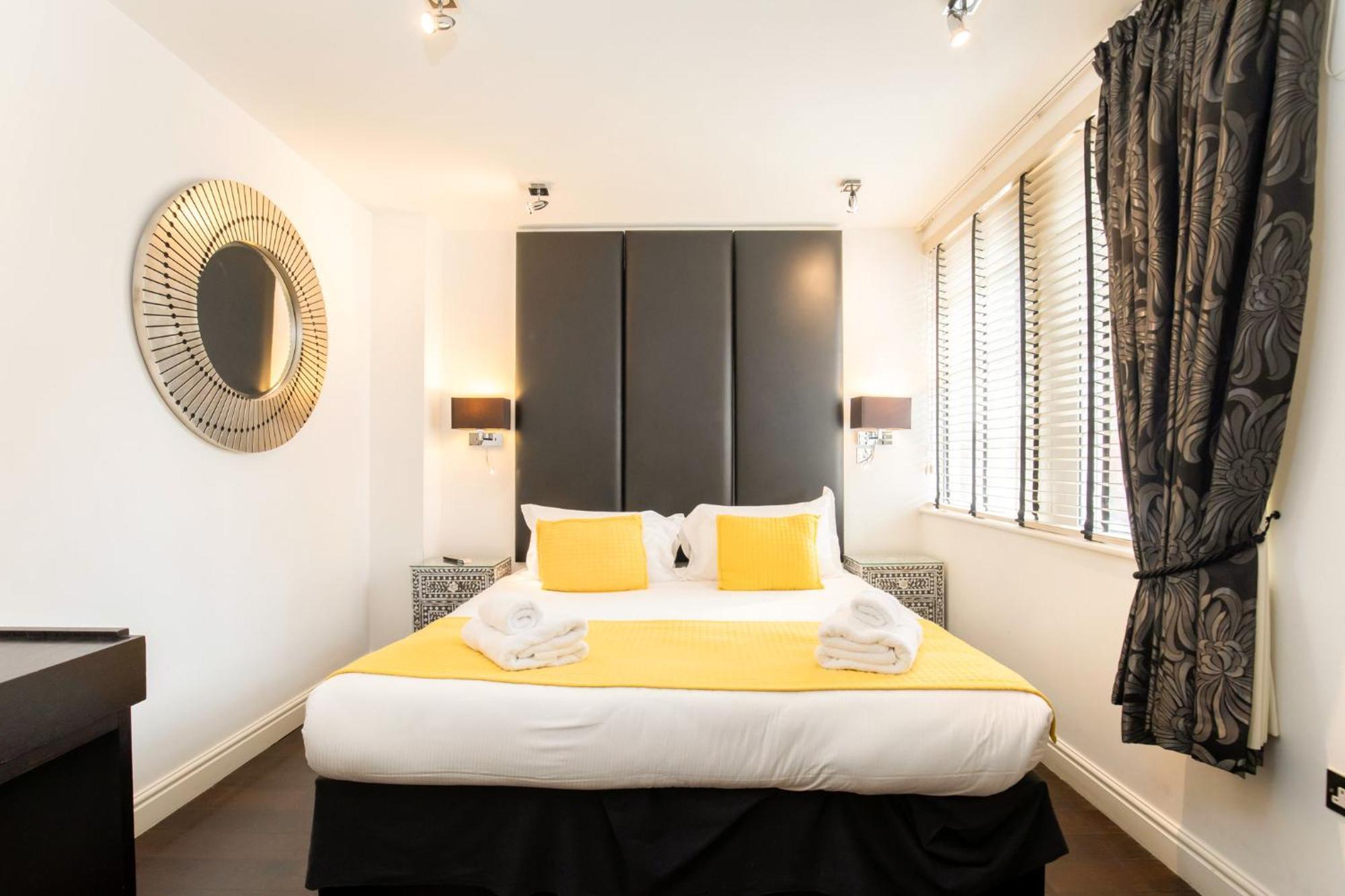 Strozzi Palace Suites By Mansley Cheltenham Zewnętrze zdjęcie