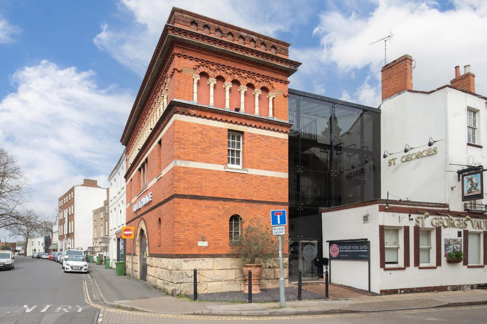 Strozzi Palace Suites By Mansley Cheltenham Zewnętrze zdjęcie