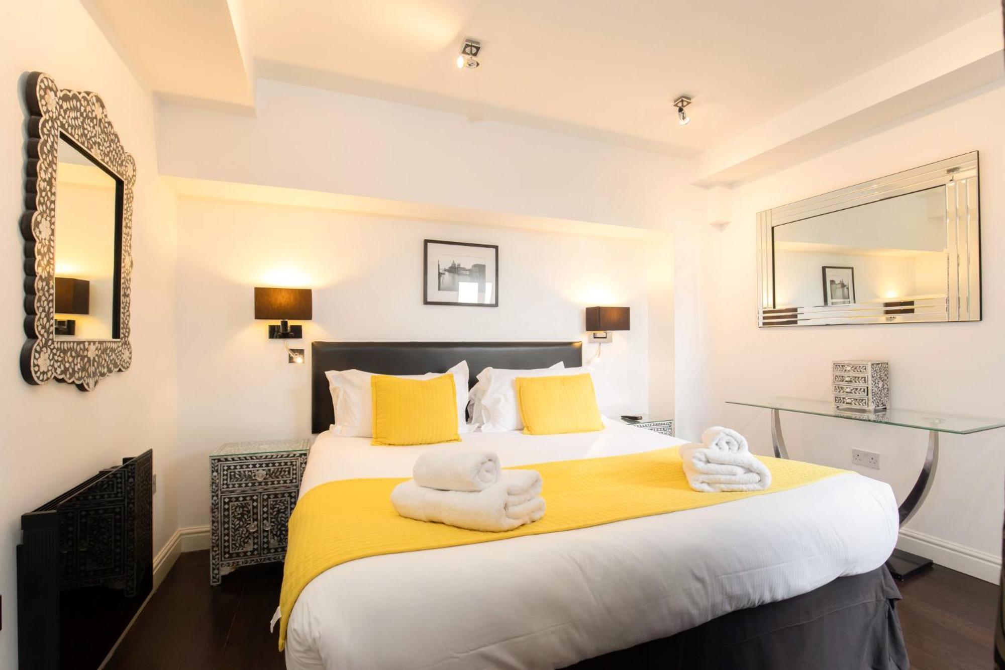 Strozzi Palace Suites By Mansley Cheltenham Zewnętrze zdjęcie