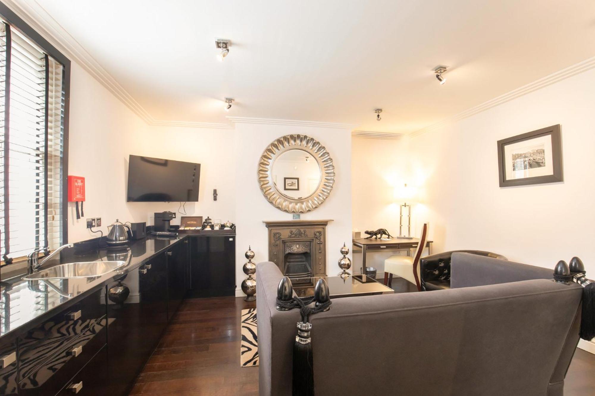 Strozzi Palace Suites By Mansley Cheltenham Zewnętrze zdjęcie