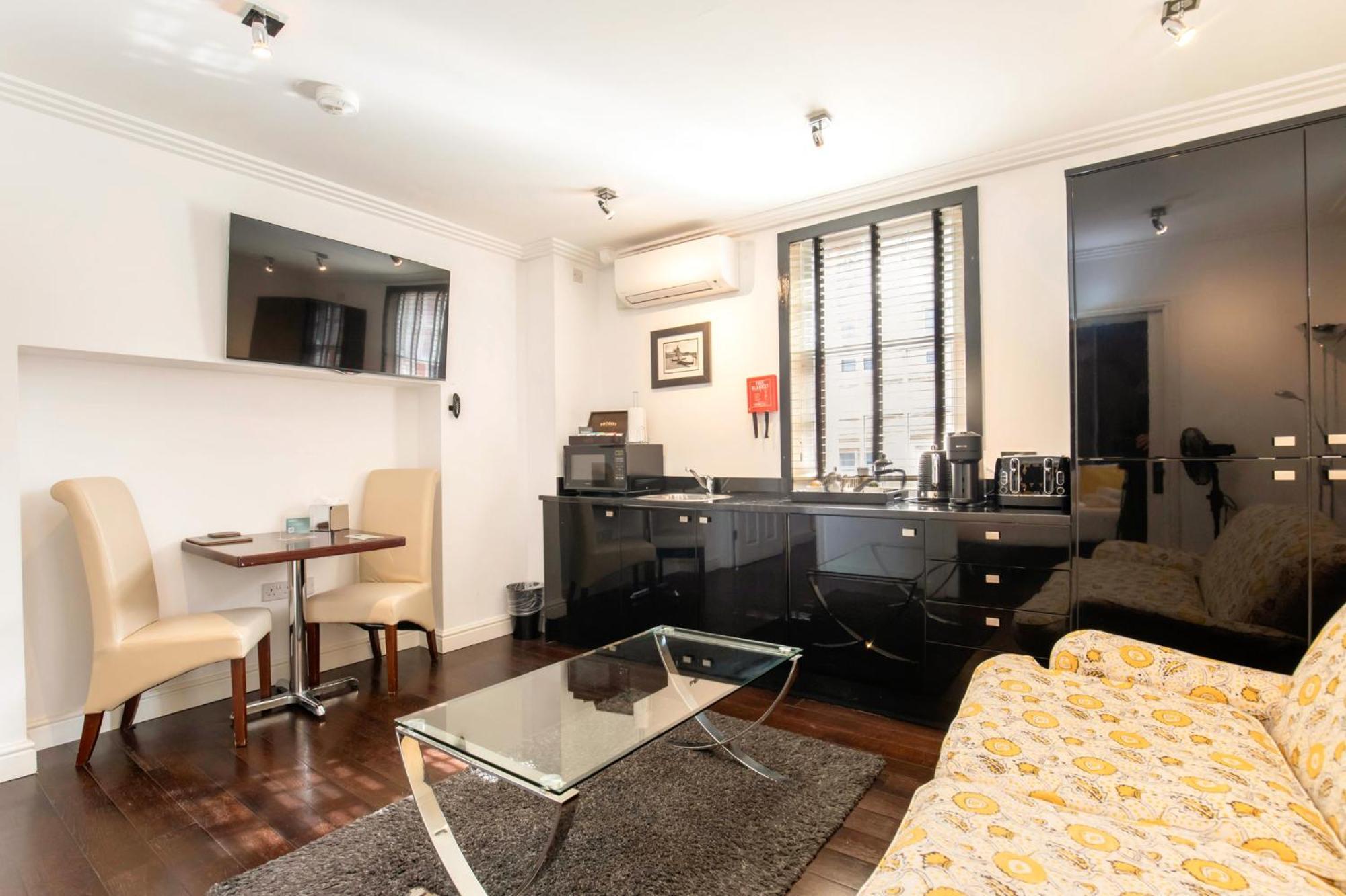 Strozzi Palace Suites By Mansley Cheltenham Zewnętrze zdjęcie