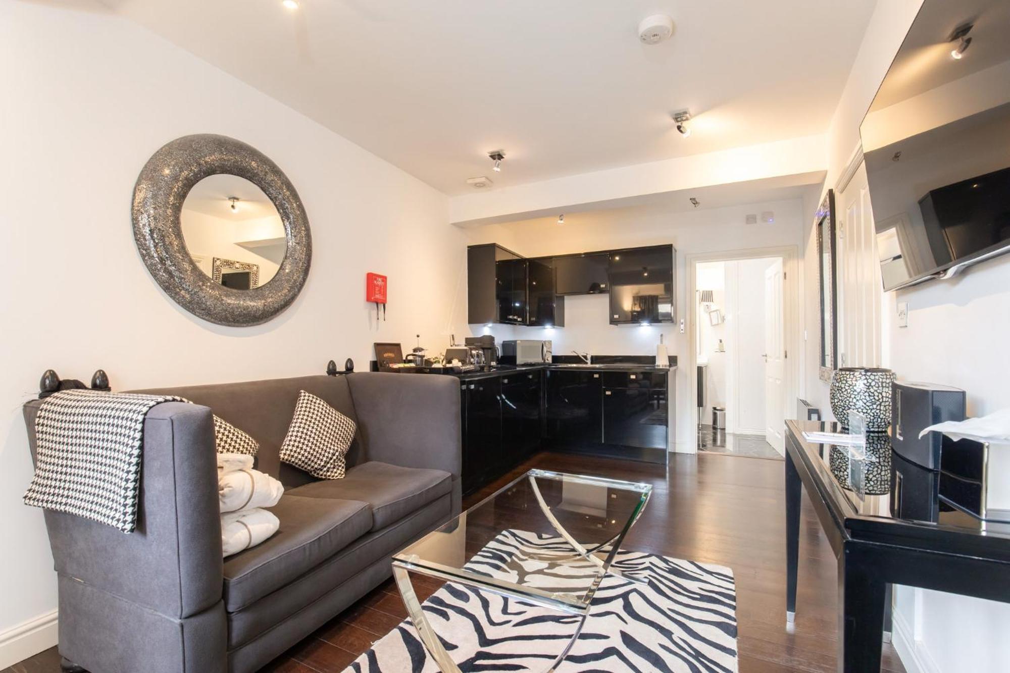 Strozzi Palace Suites By Mansley Cheltenham Zewnętrze zdjęcie