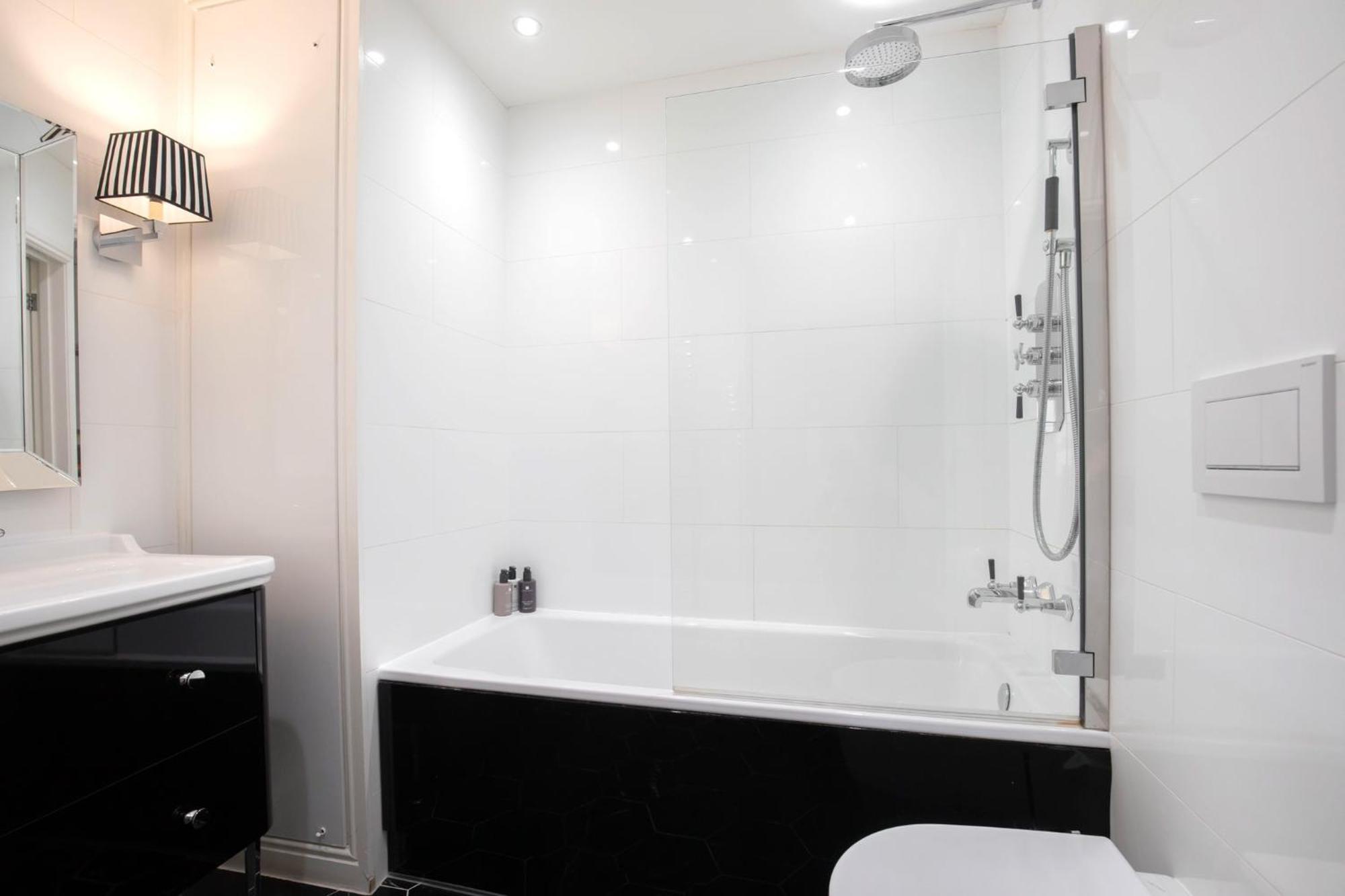 Strozzi Palace Suites By Mansley Cheltenham Zewnętrze zdjęcie