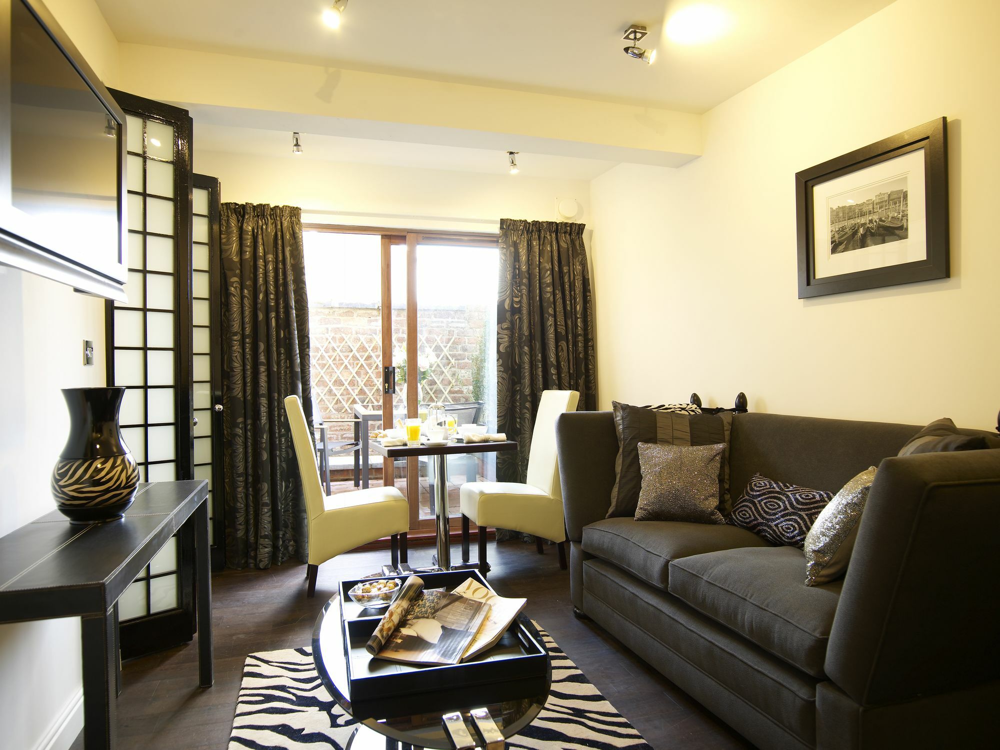 Strozzi Palace Suites By Mansley Cheltenham Zewnętrze zdjęcie